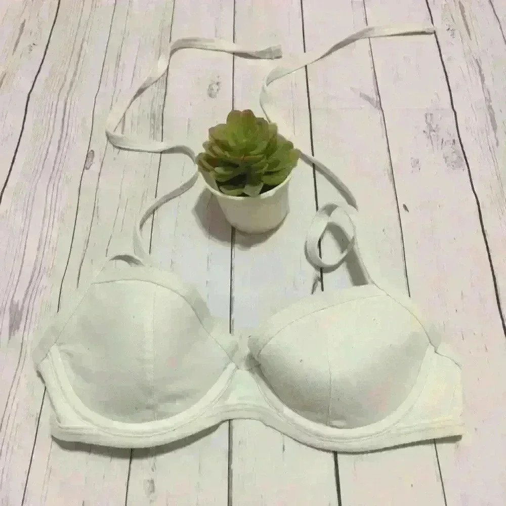 Victoria's Secret 34A swim top